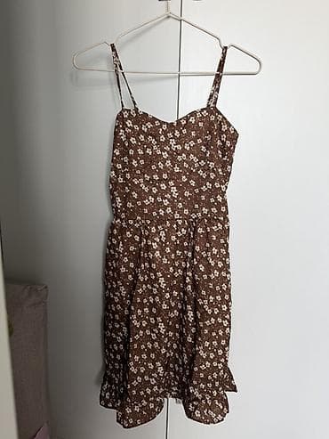 Айымдардын кийими: Платье на тонких бретелях с цветочным принтом. Новое, ни разу не — 2