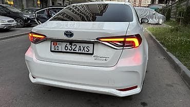 prius plus: Toyota Corolla: 2020 г., 1.8 л, Вариатор, Гибрид, Седан — 8