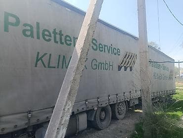 r16 85: Тягач, Mercedes-Benz, Тентованный — 9