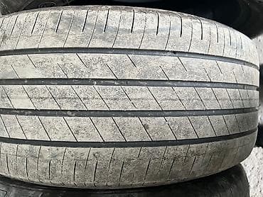р 19: Летняя европейская шина. На Volkswagen ID4. Фирма GoodYear сделано для — 2