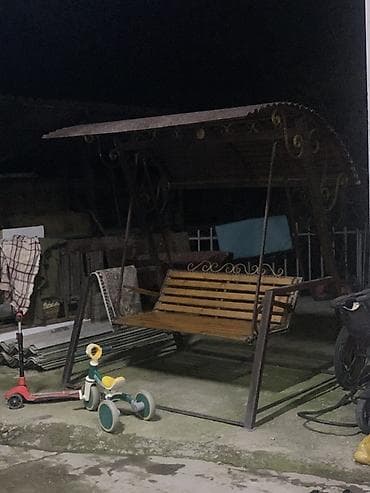 3 3: Садовые качели Металл, Со спинкой, С крышей — 3