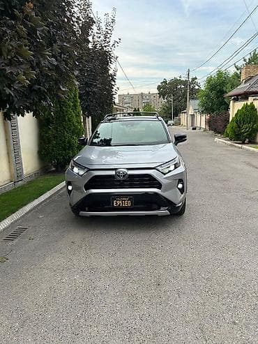 Продажа авто: Toyota RAV4: 2022 г., 2.5 л, Автомат, Гибрид, Кроссовер — 1