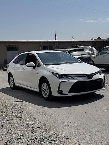 пикап toyota: Toyota Corolla: 2022 г., 1.8 л, Вариатор, Гибрид, Седан — 2