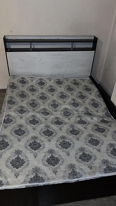 даром кровать: Двуспальная кровать с изголовьем и полками + матрас. ОТДАЮ ДАРОМ — 1