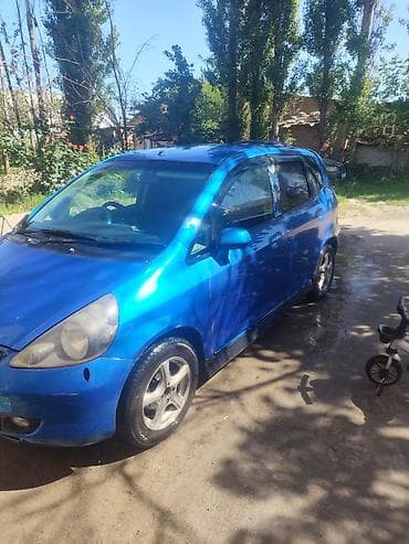 сут машине: Honda Fit: 2004 г., 1.3 л, Вариатор, Бензин, Хетчбек — 3