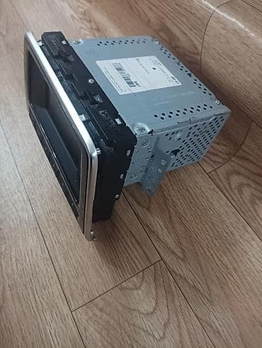 bluetooth kit: Штатная магнитола Hyundai/Kia - Оригинальный головной блок (Hyundai — 3