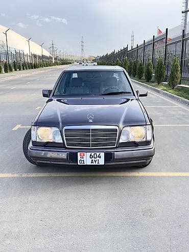 bmw m3 e30: Mercedes-Benz W124: 1993 г., 2.8 л, Седан — 2