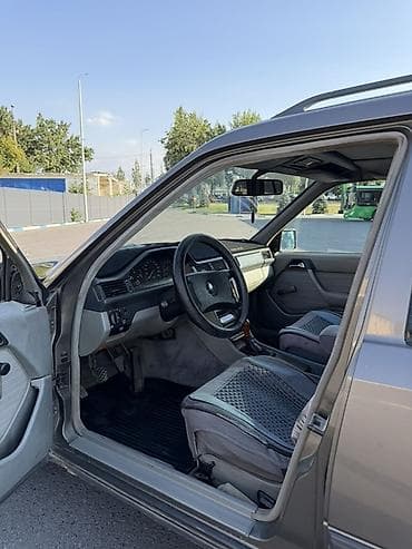 mersedez 124: Mercedes-Benz W124: 1994 г., 2.2 л, Автомат, Бензин, Универсал — 6