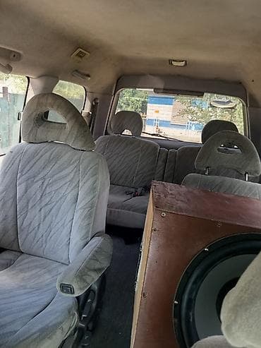 bme e34: Mitsubishi Delica: 1996 г., Автомат, Дизель, Минивэн — 4