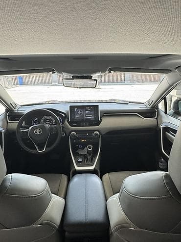 транзитный: Toyota RAV4: 2021 г., 2.5 л, Вариатор, Гибрид, Кроссовер — 7