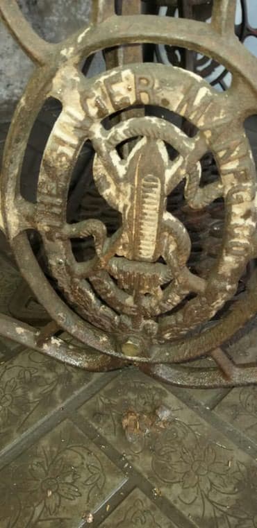 vitek none: Тигүүчү машина Singer, Механикалык — 1