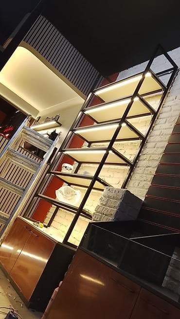 полки для кафе: Производство торговых, офисных стеллажей, витрин, кассовых столов — 10