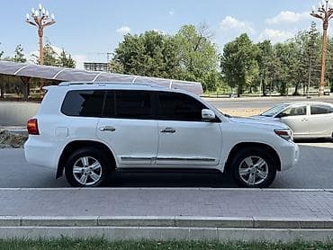 Toyota Land Cruiser: 2008 г., 5.7 л, Автомат, Бензин, Внедорожник — 4