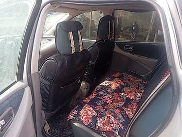 Kia Carens: 2002 г., 2.2 л, Механика, Универсал