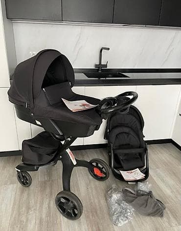 Игрушки: Коляска, цвет - Черный, Б/у — 1