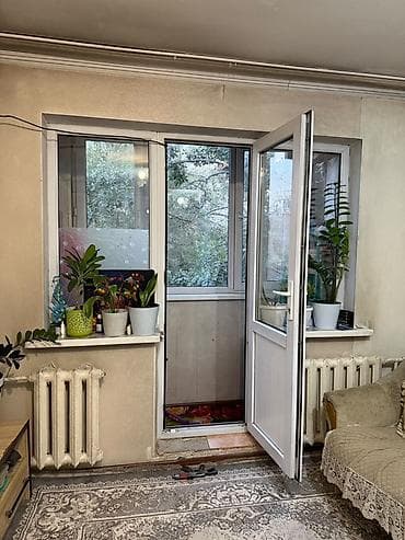 Батирлер: 3 бөлмө, 58 м², Кудайберген автобазары 104-серия, 3 кабат, Косметикалык оңдоо — 3