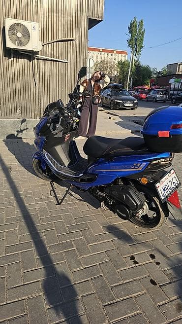 бек абад: Макси-скутер 200 куб. см, Бензин — 3