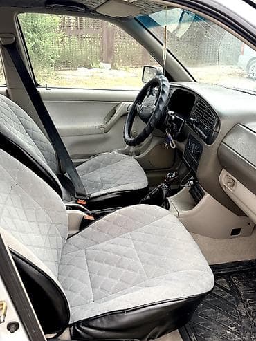 vento капот: Volkswagen Vento: 1997 г., 1.8 л, Механика, Бензин, Седан — 7