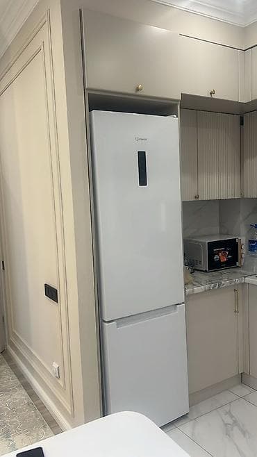 Батирлер: 2 бөлмө, Менчик ээси, Чогуу жашоосу жок, Толугу менен эмереги бар — 6