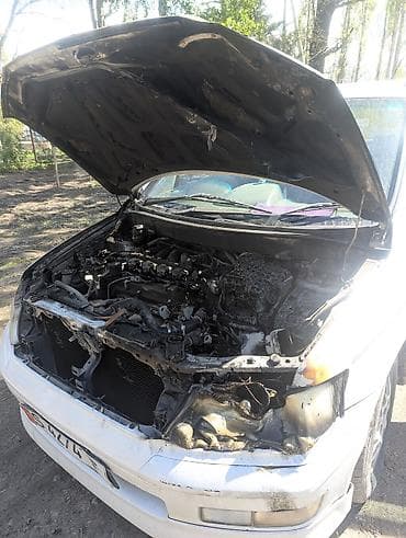 kia k2: Mitsubishi Chariot: 1998 г., Бензин, Минивэн — 5