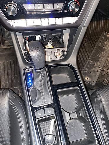 huindai sonata: Hyundai Sonata: 2020 г., 2 л, Автомат, Газ, Седан — 6