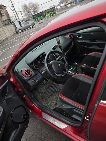 Renault Clio: 2019 г., 1.5 л, Автомат, Дизель, Хэтчбэк — 9
