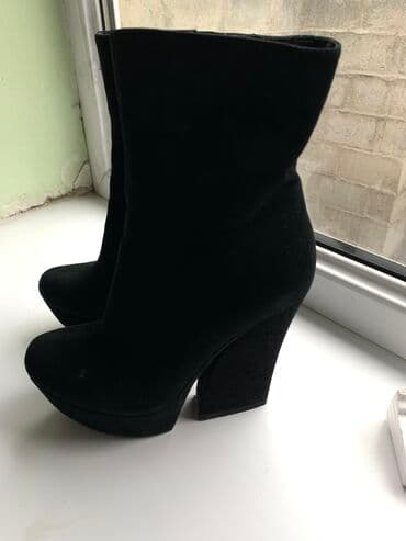 Атайын кийим: Натуральная замшевая сапожка
36-37 размера 
В отличном состоянии — 4