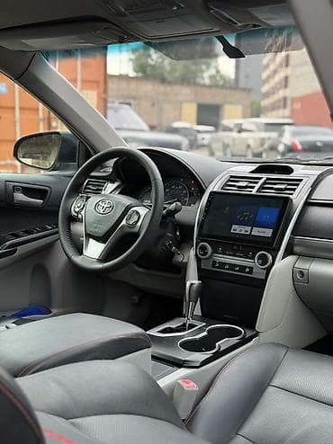 2011: Toyota Camry: 2011 г., 2.5 л, Автомат, Бензин, Седан — 6