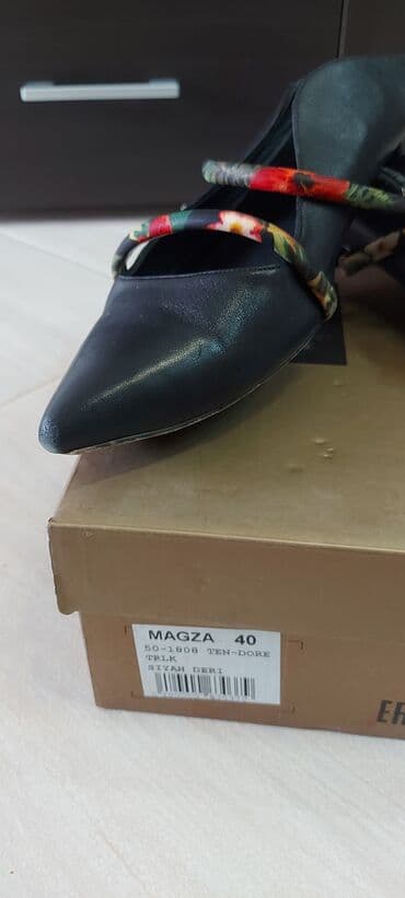 фирменная обувь из италии: Туфли, 39.5, BELLOTA, Б/у, цвет - Черный, Бесплатная доставка — 2