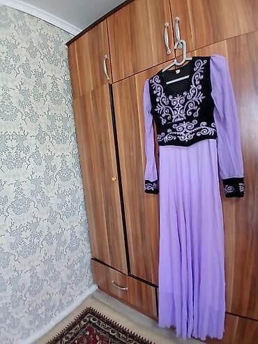 кыргыз одежда: Кече көйнөгү, Классикалык, Узун модель, Атлас, Далысы ачык, L — 5