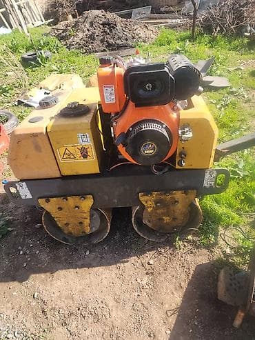 мини екскватор: Каток вибрационный XCMG XMR03 (ручной/прицепной) Описание: - — 1