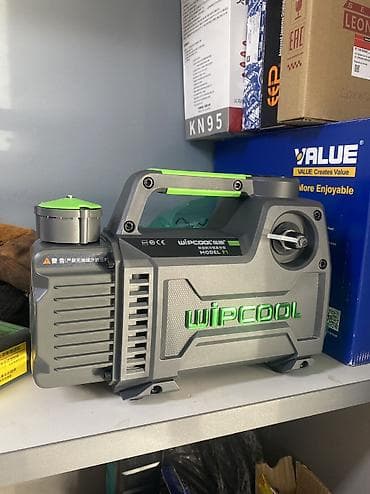 side by side: F1 — вакуумный насос Технические параметры: 	•	Модель: F1 — 1