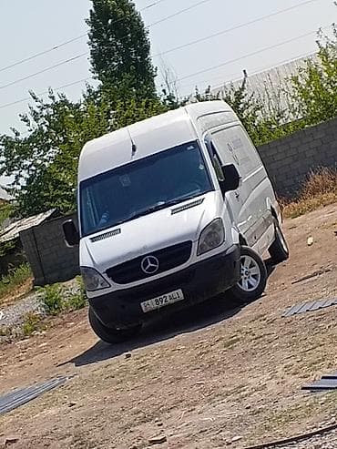 daewoo evanda: Легкий грузовик, Mercedes-Benz — 1