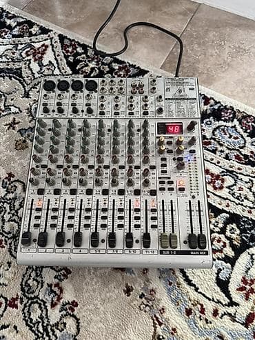 Срочно Аудиомикшер Behringer Eurorack UB1222FX-PRO - Аналоговый