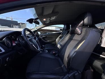 Продажа авто: Opel Astra GTC: 2011 г., 1.6 л, Механика, Бензин, Купе — 6