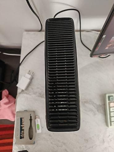 Xbox: Xbox 360 slim в отличном состоянии прошит на freeboot, оболочка — 4