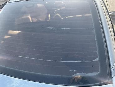 Задний лобовой на Пассат Б 3 Седан