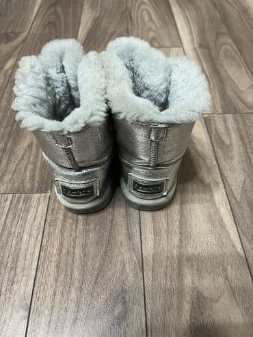 зимние сапоги: Продаю зимние уги на девочку31 размерочень теплые и — 2
