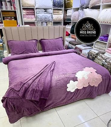 приданное: Комплект текстиля для спальни и женские ботильоны. 1) Женские — 4