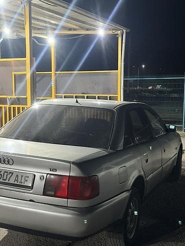 Унаа: Audi 100: 1996 г., 1.8 л, Кол менен иштөөчү, Бензин, Седан — 4