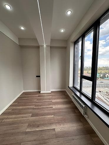 Квартиры: 4 комнаты, 93 м², Элитка, 11 мкр Элитка, 8 этаж — 7