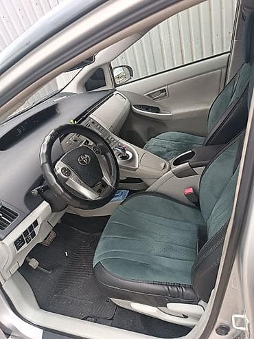 prius v: Toyota Prius: 2012 г., 1.8 л, Вариатор, Гибрид, Лифтбек — 9