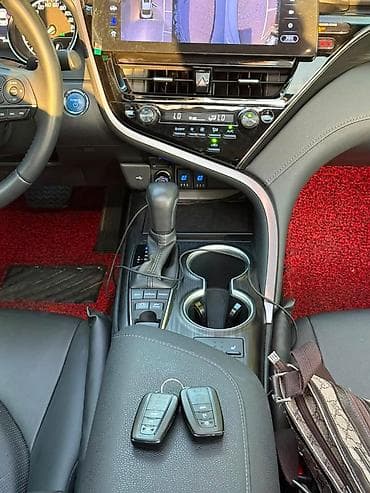corolla e120: Toyota Camry: 2021 г., 2.5 л, Автомат, Гибрид, Седан — 4
