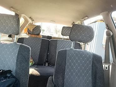 обменяю машину: Toyota Ipsum: 2000 г., 2 л, Автомат, Бензин, Минивэн — 8