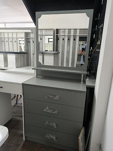 комод с зерколом: Комод для одежды, Новый, С зеркалом, ЛДСП, Платная доставка, Самовывоз — 10