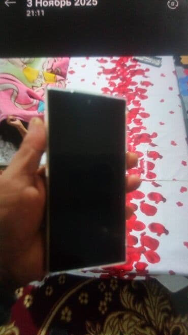 камера с сим картой и датчиком движения: Смартфон с большим безрамочным экраном и многомодульной основной — 1