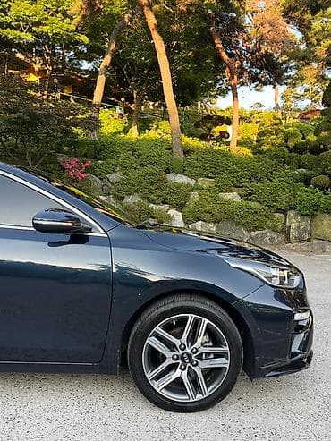 arizzo 8: Kia Cerato: 2021 г., Седан — 1