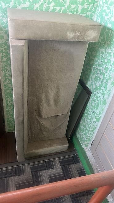 Прямой диван, Б/у