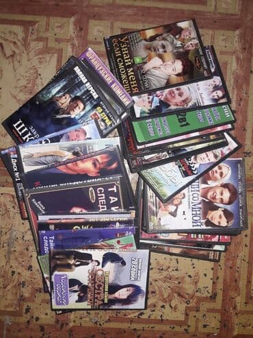 набор фишек для покера: (г.Шопоков)Диски много разных — 3