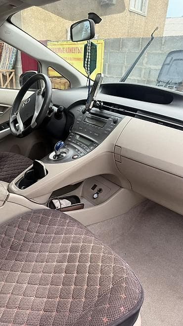 полики приус 30: Toyota Prius: 2011 г., 1.8 л, Вариатор, Гибрид, Хэтчбэк — 4